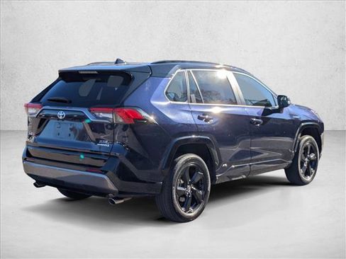 Used 2020 Toyota RAV4 XSE image 5
