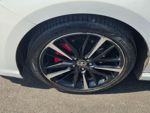 Used 2020 Toyota Camry XSE w/ Blackout Package image 11