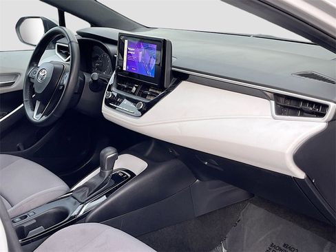 Used 2024 Toyota Corolla SE image 28