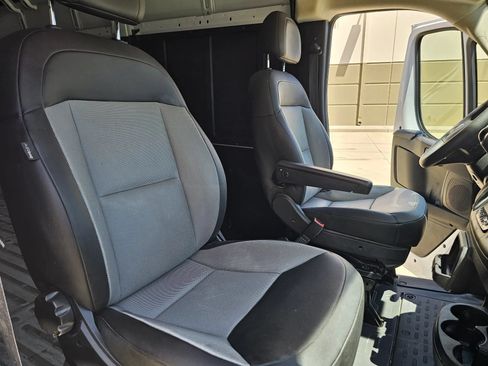 Used 2025 RAM ProMaster 2500 w/ Convenience Group FWD image 26