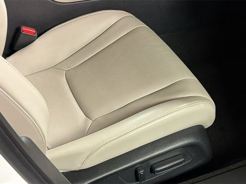 Used 2024 Honda Accord EX-L image 11