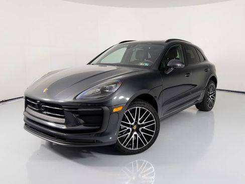 Certified 2026 Porsche Macan AWD/4WD image 1