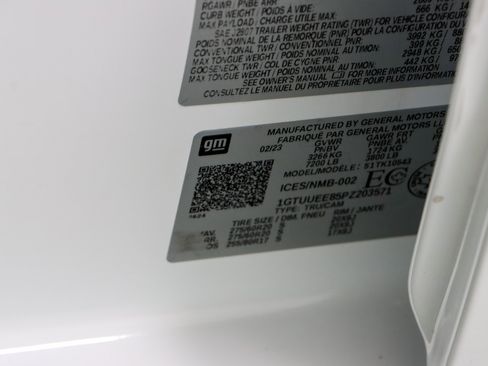 Used 2023 GMC Sierra 1500 AT4 w/ AT4 Preferred Package image 36