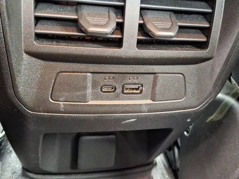 Used 2025 Chevrolet Colorado ZR2 w/ Technology Package image 11