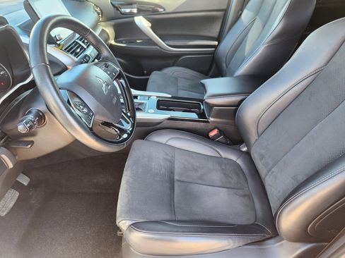 Used 2024 Mitsubishi Eclipse Cross SE image 9