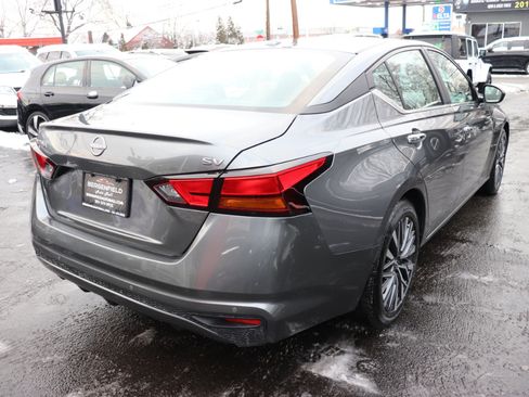 Used 2025 Nissan Altima 2.5 SV image 5