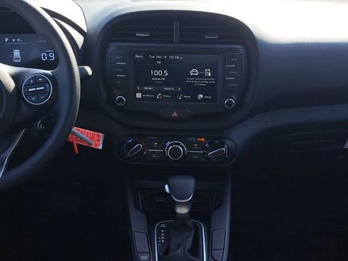 New 2025 Kia Soul LX w/ LX Technology Package image 21