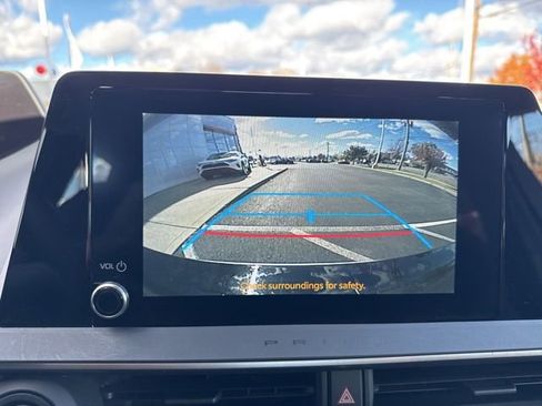 Certified 2024 Toyota Prius Prime SE image 13