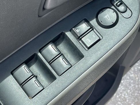 Used 2011 Honda Odyssey EX-L image 16