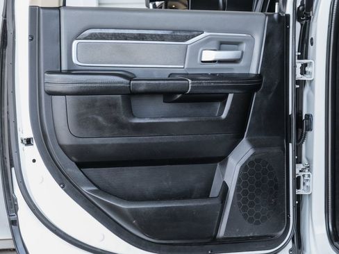 Used 2019 RAM 3500 Big Horn AWD/4WD image 33