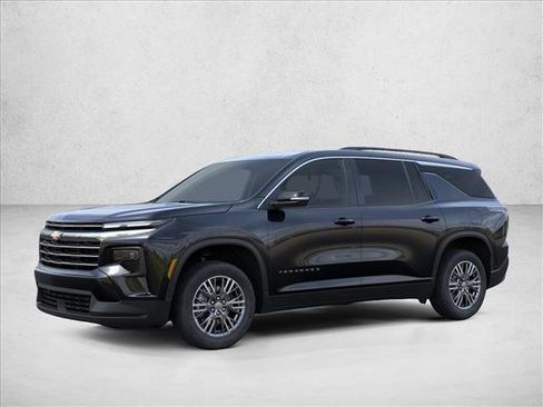 New 2026 Chevrolet Traverse LT image 3