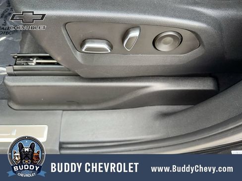 Used 2023 GMC Yukon XL Denali AWD/4WD image 14