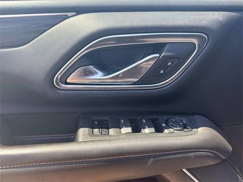 Used 2023 GMC Yukon SLT image 26