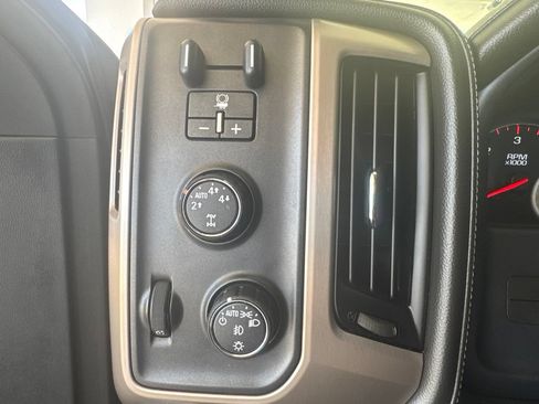 Used 2016 GMC Sierra 1500 Denali w/ Enhanced Driver Alert Package AWD/4WD image 23