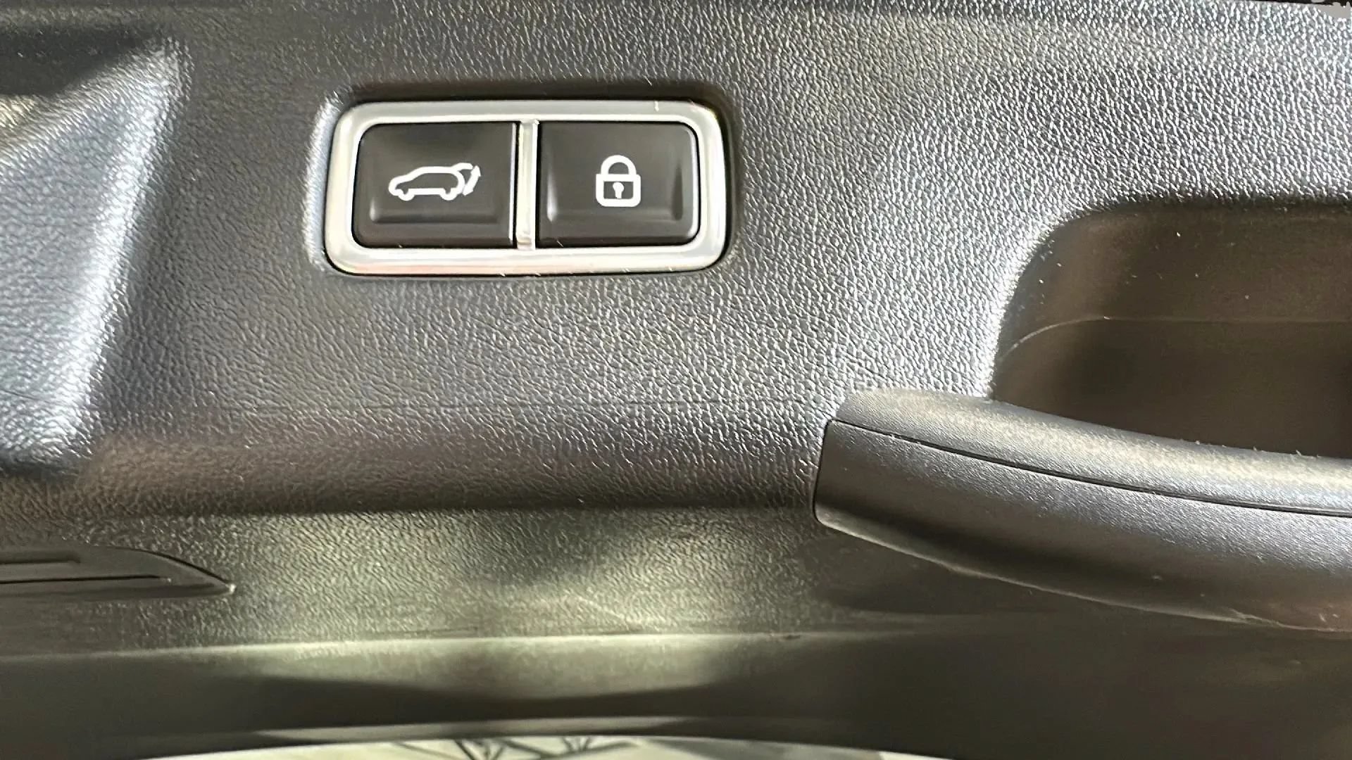 Used 2023 Kia Sorento SX Prestige AWD/4WD image 17
