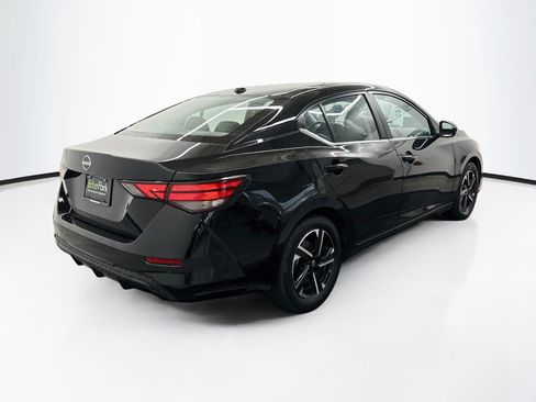 Used 2025 Nissan Sentra SV FWD image 9