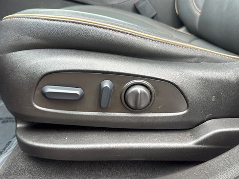 Used 2023 Chevrolet Blazer Premier w/ Enhanced Convenience Package image 14