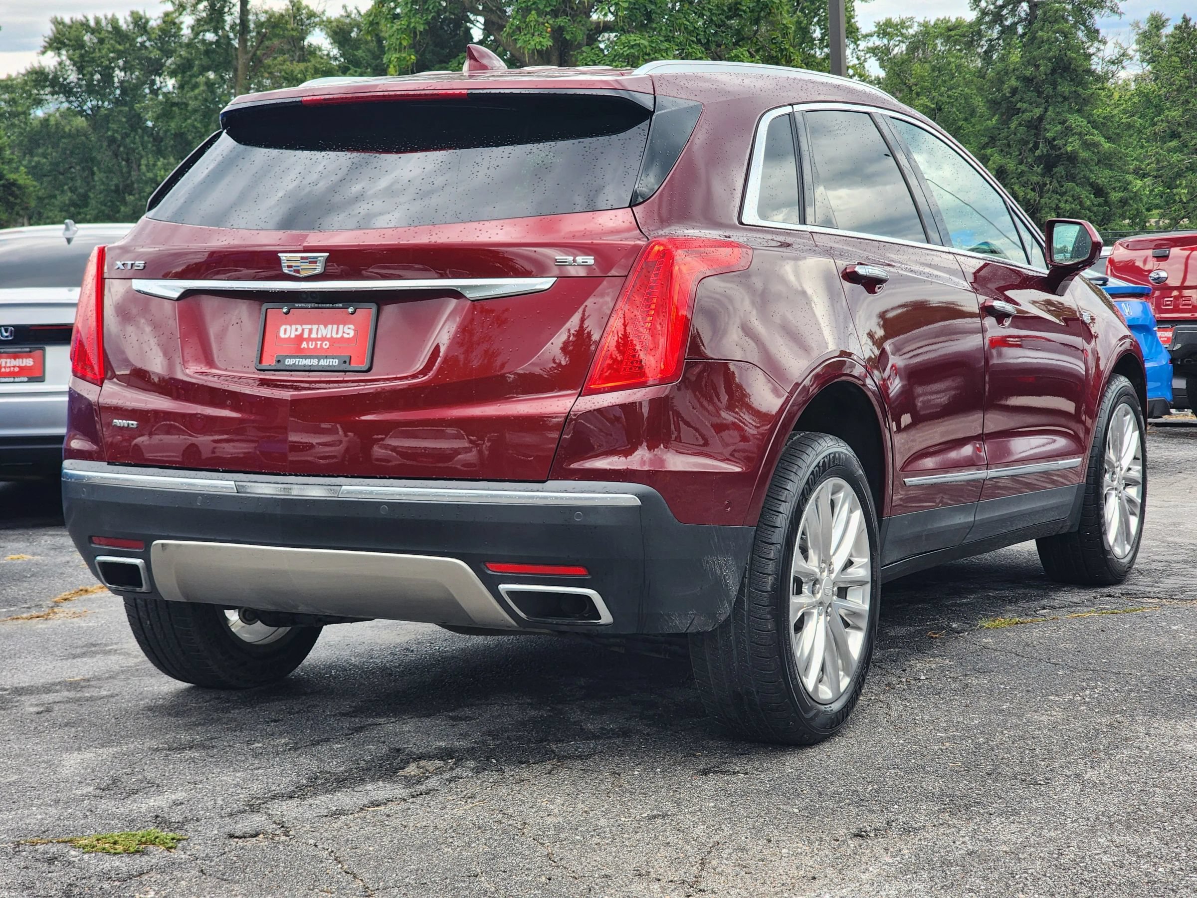 Used 2017 Cadillac XT5 Platinum w/ Driver Assist Package AWD/4WD image 7