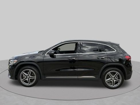 Used 2023 Mercedes-Benz GLA 250 4MATIC image 3