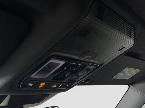 New 2026 Volkswagen Tiguan SE R-Line FWD image 42