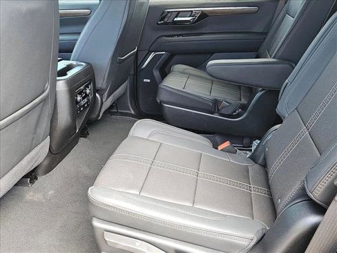 New 2026 Chevrolet Tahoe High Country AWD/4WD image 16