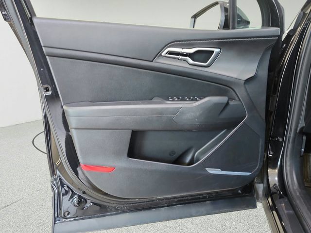 Certified 2024 Kia Sportage LX FWD image 17