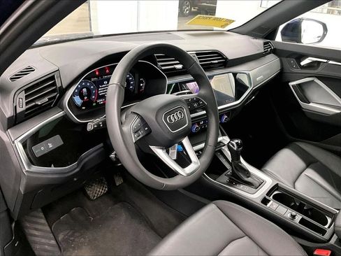 Used 2025 Audi Q3 2.0T Premium AWD/4WD image 8