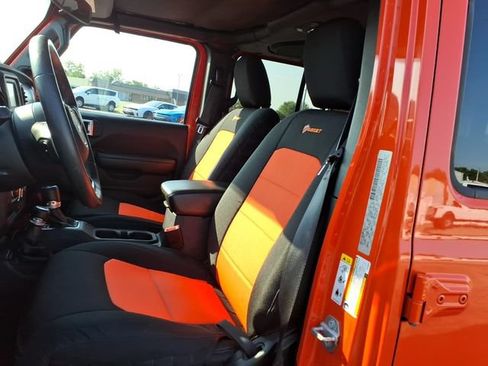Used 2018 Jeep Wrangler Unlimited Sport S AWD/4WD image 12