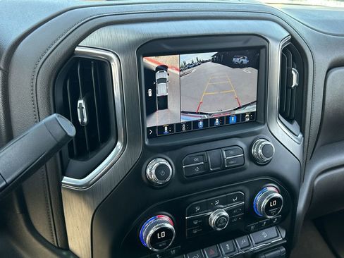 Used 2021 GMC Sierra 2500 Denali w/ Technology Package AWD/4WD image 15