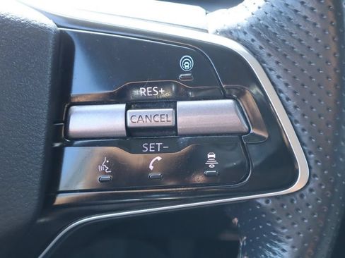 Used 2023 Nissan Ariya FWD image 24
