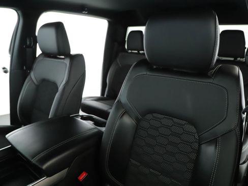 Used 2023 RAM 1500 Big Horn image 4