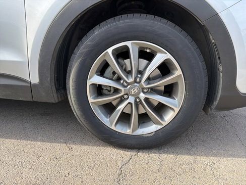 Used 2017 Hyundai Santa Fe SE w/ SE Premium Package 02 image 40