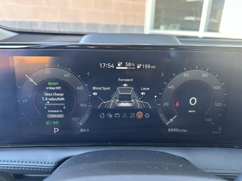 Used 2024 Nissan Ariya FWD image 18