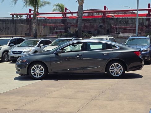 Used 2018 Chevrolet Malibu Hybrid FWD image 9