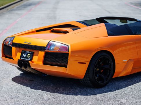 Used 2005 Lamborghini Murcielago Roadster AWD/4WD image 11