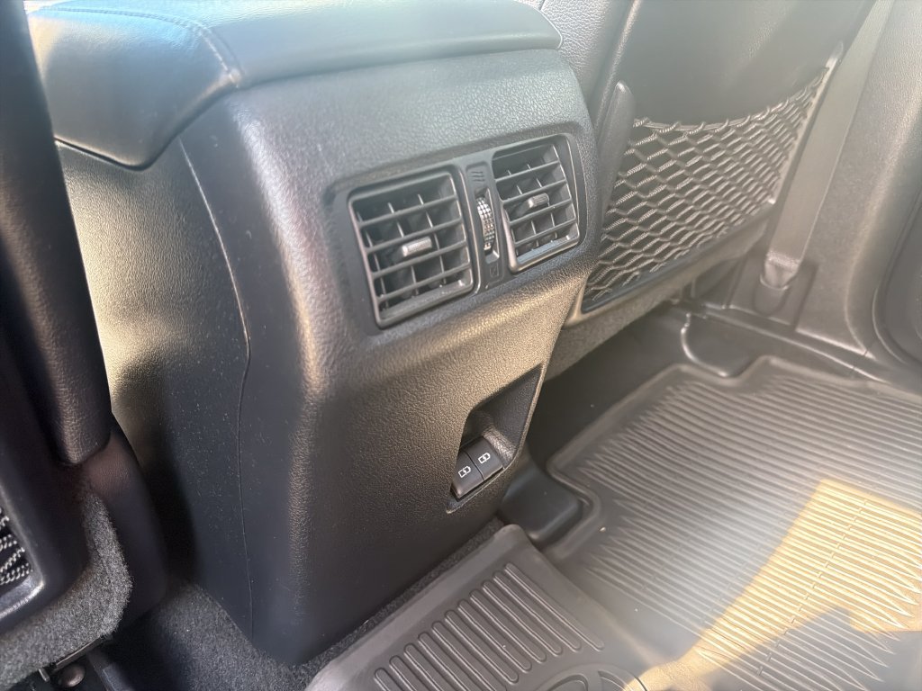 Used 2023 Toyota 4Runner Limited AWD/4WD image 26