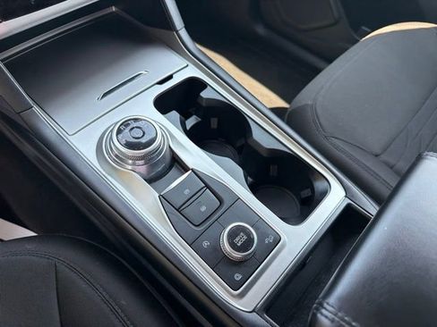 Used 2021 Ford Explorer XLT AWD/4WD image 34