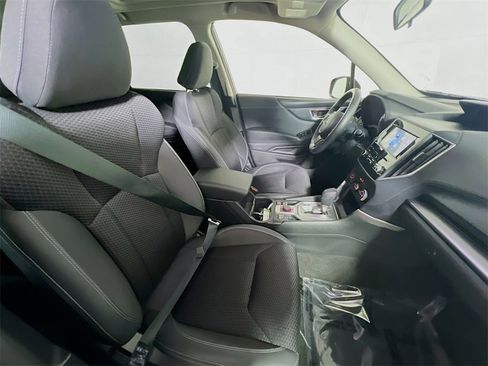 Used 2023 Subaru Forester Premium image 24