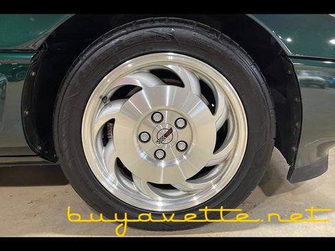 Used 1996 Chevrolet Corvette Coupe image 9