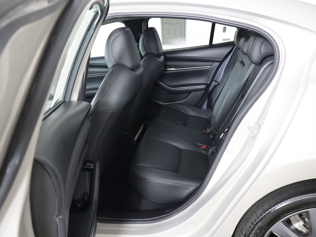 Used 2025 MAZDA MAZDA3 s FWD image 32