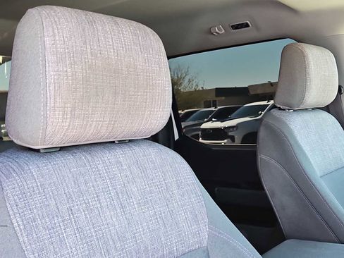 Used 2024 Ford F250 XLT w/ FX4 Off-Road Package image 18