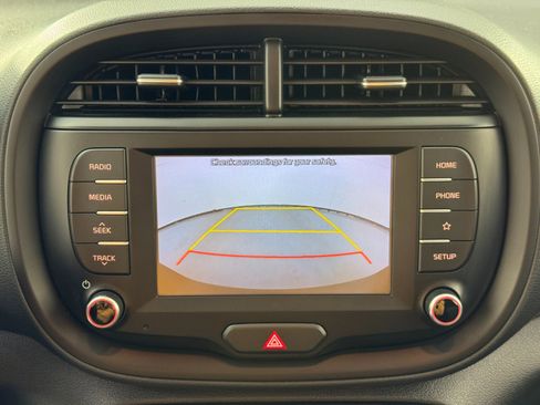 Used 2020 Kia Soul LX image 23