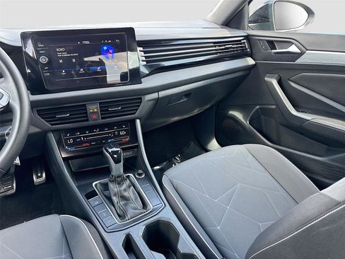 Used 2025 Volkswagen Jetta Sport FWD image 22