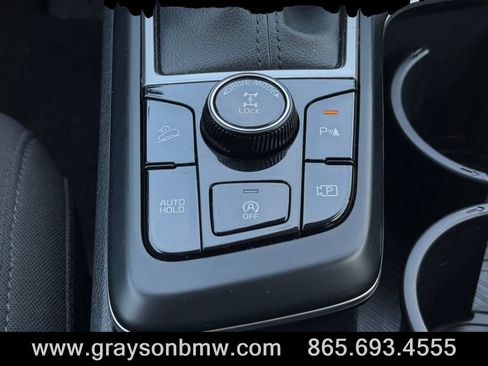 Used 2024 Kia Sportage LX image 16