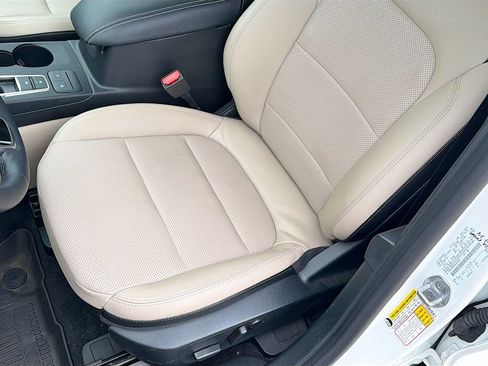 Used 2022 Ford Escape SEL w/ Technology Package AWD/4WD image 20