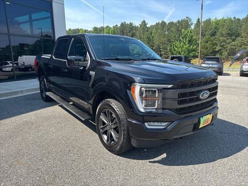 Used 2021 Ford F150 Lariat w/ Equipment Group 502A High AWD/4WD image 3
