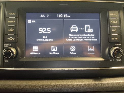 Used 2017 Kia Sedona LX w/ LX Essentials Premium Package FWD image 25