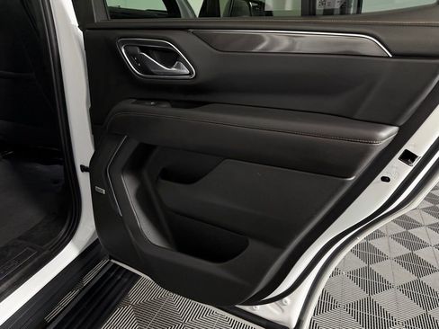 Used 2024 GMC Yukon AT4 w/ AT4 Premium Plus Package AWD/4WD image 25
