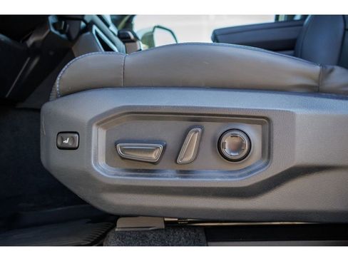 Used 2026 Toyota Sequoia Platinum AWD/4WD image 18