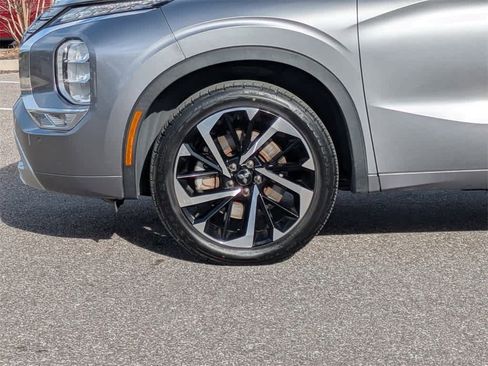 Used 2022 Mitsubishi Outlander SEL image 10